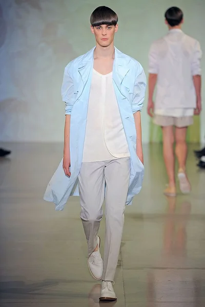 Look 26
